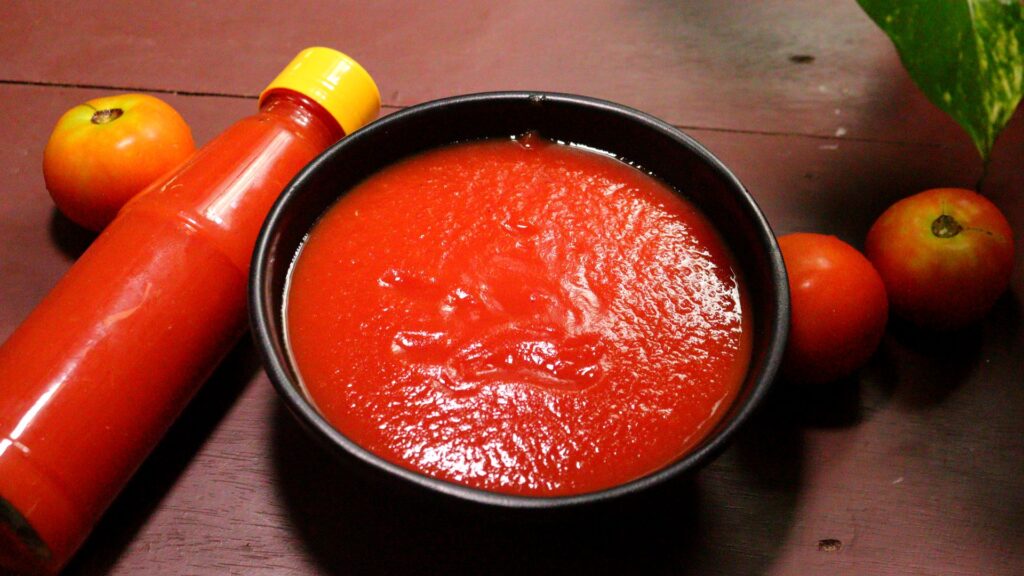 Homemade tomato ketchup