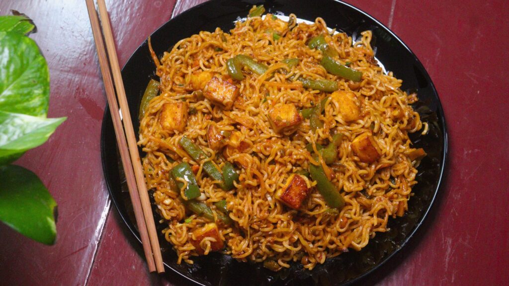 chili paneer noodles