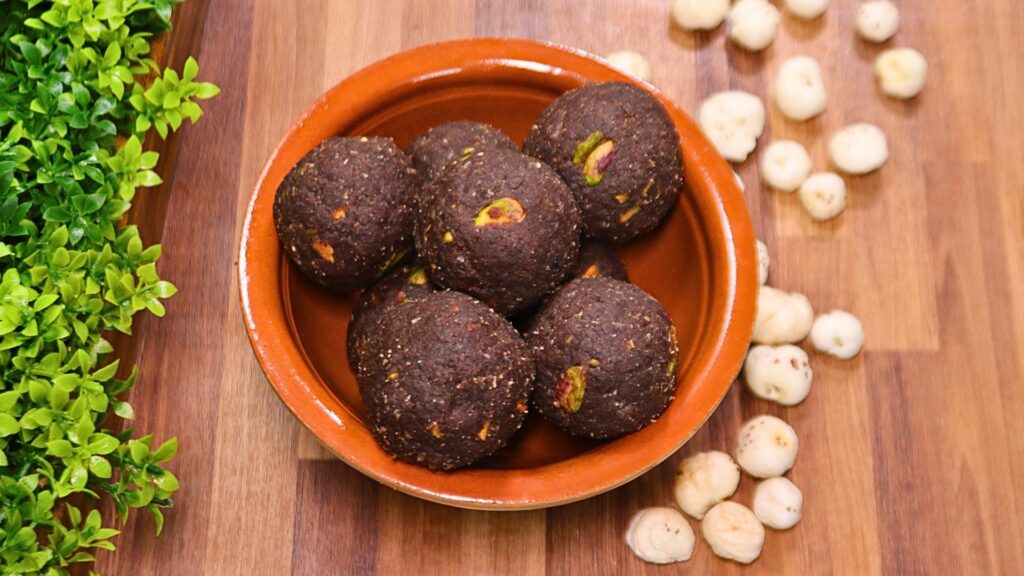 Ragi Makhana Laddu