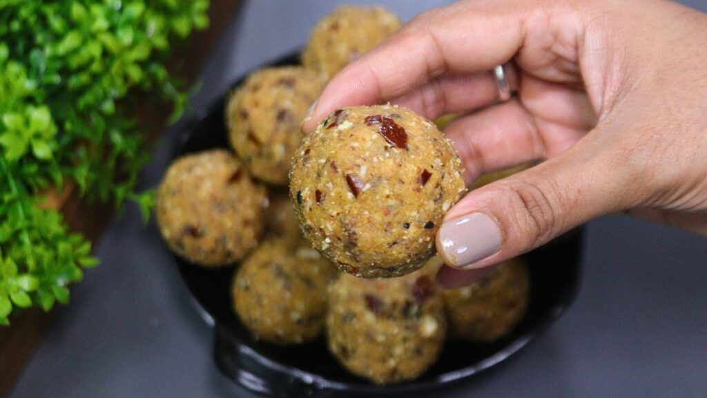 Moong Dal Laddu 1