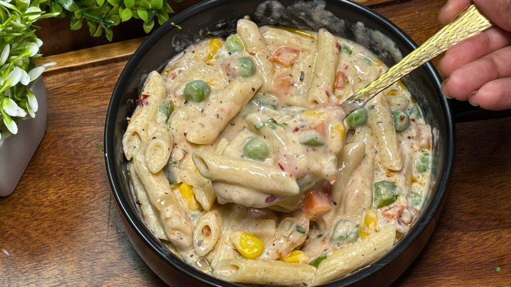 White Sauce Pasta